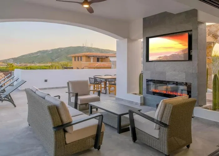 Elegant 6br Oasis With Ocean Views Pool & Golf