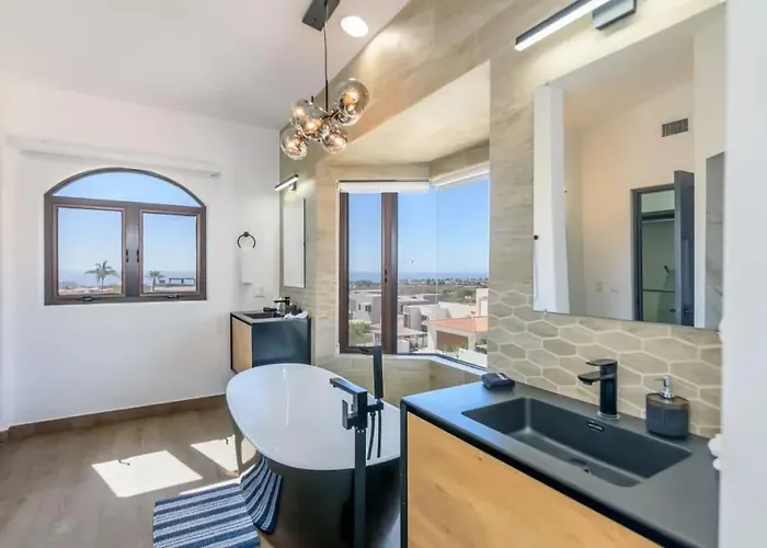 Elegant 6br Oasis With Ocean Views Pool & Golf Сasa de vacaciones *